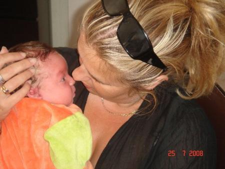 Calin avec tata Nad�ge